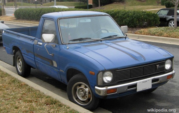 EMP-cars-Toyota_Hilux_1983.jpg